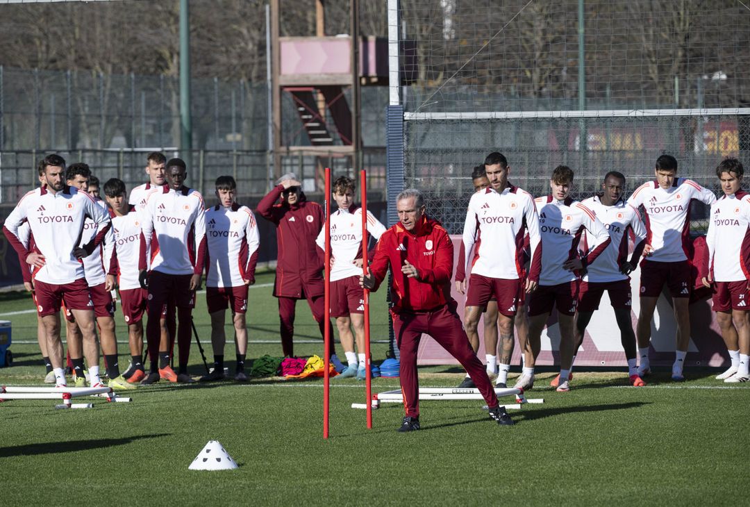 Trigoria, lavoro sul campo in vista dell’Atalanta. C’è Shomurodov – FOTO GALLERY - immagine 22