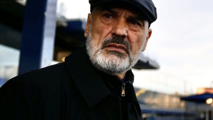 Bari, crisi e tensione alle stelle. Scontro in aereo al ritorno squadra-tifosi Bari, crisi e tensione alle stelle. Scontro in aereo al ritorno squadra-tifosi - immagine 1