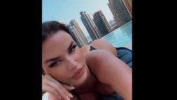 VIDEO / Ivana Knoll, l’ultimo reel da Dubai lascia i fan senza fiato