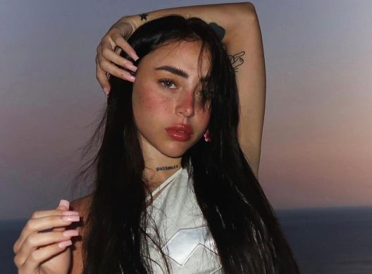 Nicki Nicole conferma la storia con Yamal: “Molto felice a Barcellona, sono molto innamorata” Nicki Nicole conferma la storia con Yamal: “Molto felice a Barcellona, sono molto innamorata” - immagine 1