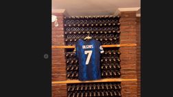 VIDEO / Alexis Sanchez mostra la nuova cantina: in mostra anche la maglia dell’Inter