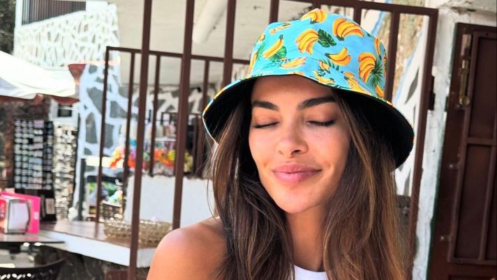 La moglie di Dani Alves annuncia una decisione drastica: “Mi ritiro come modella” La moglie di Dani Alves annuncia una decisione drastica: “Mi ritiro come modella” - immagine 1