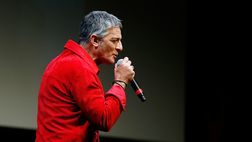 Fiorello premiato a Forte dei Marmi: “Peccato, mi sono perso il derby”