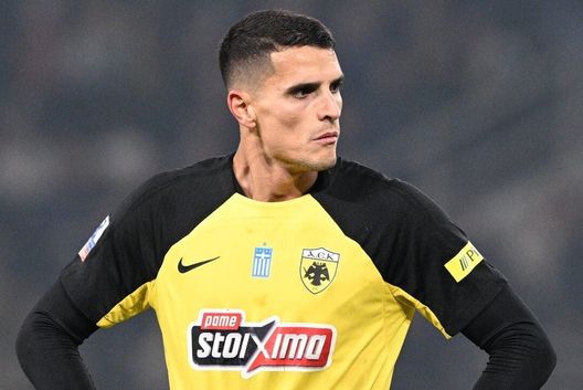 Aek-Paok 1-0: l’ex Roma Lamela decide il derby, Martial sbaglia un rigore- immagine 3