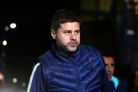 LONDON, ENGLAND - FEBRUARY 27: Mauricio Pochettino, Manager of Tottenham Hotspur arrives at the stadium prior to the Premier League match between Chelsea FC and Tottenham Hotspur at Stamford Bridge on February 27, 2019 in London, United Kingdom. (Photo by Clive Rose/Getty Images) Chelsea-Arsenal, probabili formazioni: Pochettino con Sterling, Arteta punta su Jesus- immagine 2