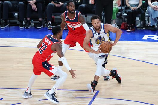 Trasferta in Colorado la squadra di San Francisco. (Photo by Takashi Aoyama/Getty Images) Dove vedere Nuggets-Warriors: streaming gratis, diretta TV, probabili formazioni- immagine 3