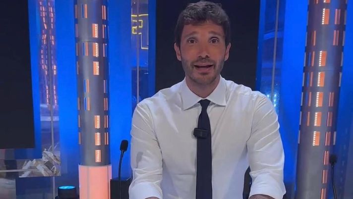 Stefano De Martino sulla De Filippi: “Maria una costante nella mia vita. Mi ha detto che…” Stefano De Martino sulla De Filippi: “Maria una costante nella mia vita. Mi ha detto che…” - immagine 1