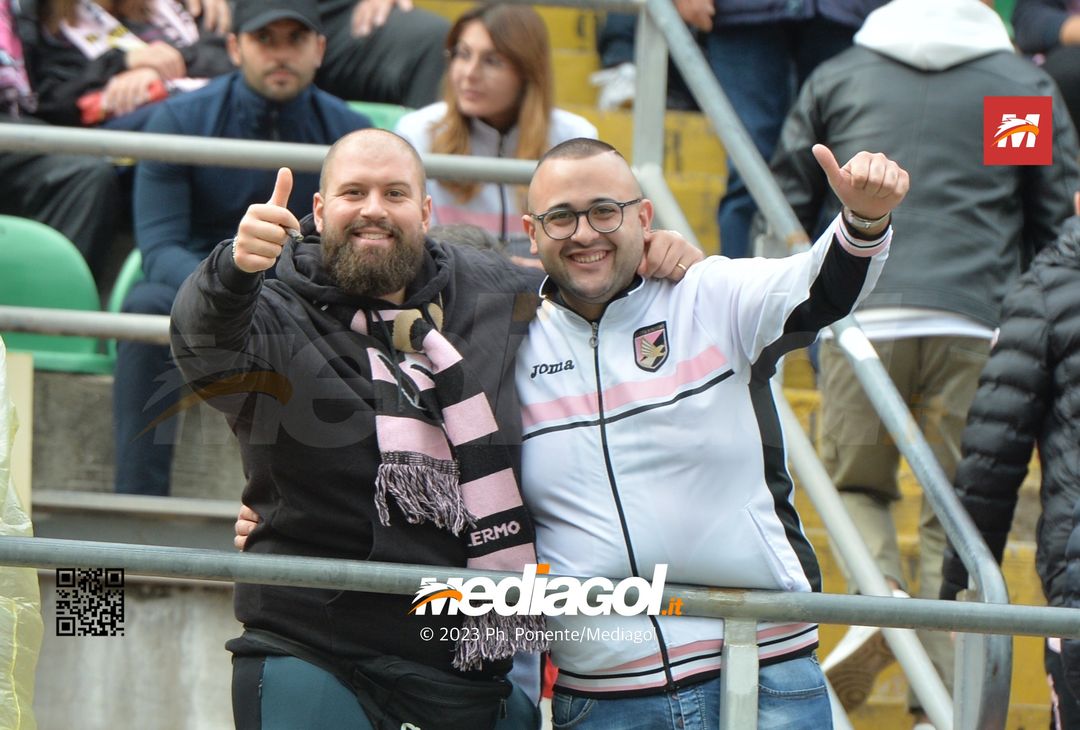 FOTOTIFO Palermo-Cittadella 0-1, gli scatti ai tifosi al “Renzo Barbera” (GALLERY) - immagine 22