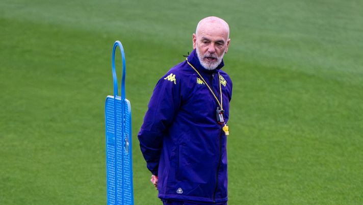 GERMOGLI PH: 22 OTTOBRE 2025 BAGNO A RIPOLI AL VIOLA PARK SI E' SVOLTA LA RIFINITURA DELLA FIORENTINA IN VISTA DELLA PARTITA DI CONFERENCE LEAGUE CONTRO IL RAPI VIENNA NELLA FOTO MISTER STEFANO PIOLI La Fiorentina si aggrappa alla Conference. Vietato sbagliare a Vienna - immagine 1