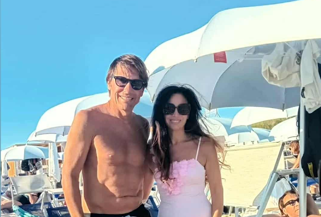 Conte a Porto Cesareo, mare, sabbia e…spuntino speciale con i tifosi – GALLERY - immagine 3