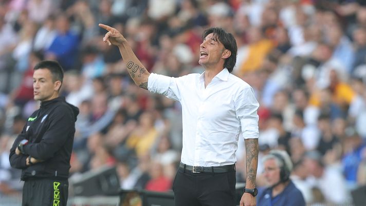 Il silenzio irreale, l’applauso e l’abbraccio Cioffi-De Rossi - immagine 1