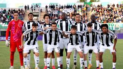 FOTO Clamoroso in Serie C, la juventus Next Gen dorme in aeroporto! Lo scatto