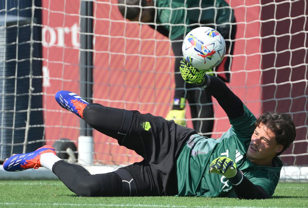 Roma, scarico a Trigoria e partitella con l’Ostiamare – FOTO GALLERY - immagine 11