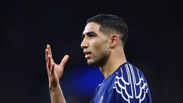 BIRMINGHAM, ENGLAND - APRIL 15: Achraf Hakimi of Paris Saint-Germain celebrates after scoring the opening goal during the UEFA Champions League 2024/25 Quarter Final Second Leg match between Aston Villa FC and Paris Saint-Germain at Villa Park on April 15, 2025 in Birmingham, England. (Photo by Dan Istitene/Getty Images) Hakimi: “Dumfries un grandissimo, ecco cosa mi piace di lui! E parlerò con Lautaro” - immagine 1