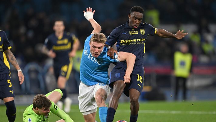 Serie A, il Napoli sbatte sul muro del Parma: è 0-0. Conte scavalca Juve e Roma - immagine 1