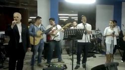 VIDEO Nel 2014 in Perù Papa Leone XIV cantò “Feliz Navidad” con la band!