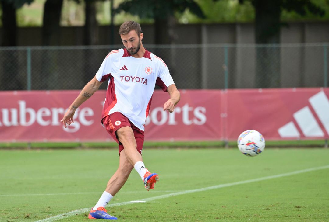 Trigoria, l’allenamento della Roma a due giorni dal Genoa: out Zalewski – FOTO GALLERY - immagine 7
