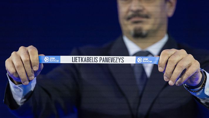 BARCELONA, SPAIN - JULY 04: Lietkabelis Panevezys is drawn during 2025-2026 BKT EuroCup Season Draw at Auditori Imagina on July 04, 2025 in Barcelona, Spain. (Photo by Rodolfo Molina/Euroleague Basketball via Getty Images) Lietkabelis-Ulm, dove vedere la partita in diretta TV e streaming LIVE - immagine 1
