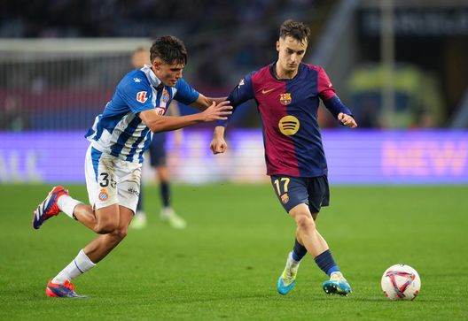 Marc Casado e Rafel Bauza (Photo by Alex Caparros/Getty Images) Calendario de LaLiga 2025/2026, quando si giocano derby e rivalità principali?- immagine 4