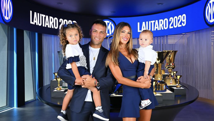 La famiglia è solo tra uomo e donna? Agustina non ci sta, la dura risposta: “Ma in che…” - immagine 1