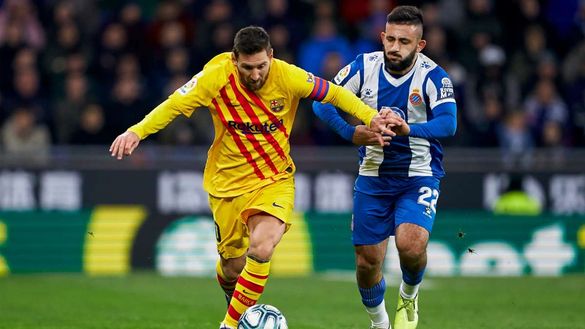 Vargas, ex Espanyol e la maglia ricevuta da Messi al derby catalano: non l’ha lavata e ci ha dormito 2 mesi!- immagine 2