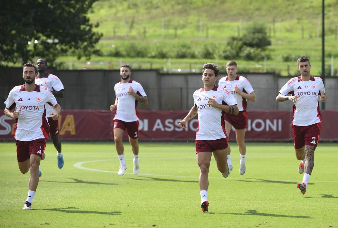 Trigoria, la rifinitura alla vigilia della sfida con l’Athletic – FOTO GALLERY - immagine 14