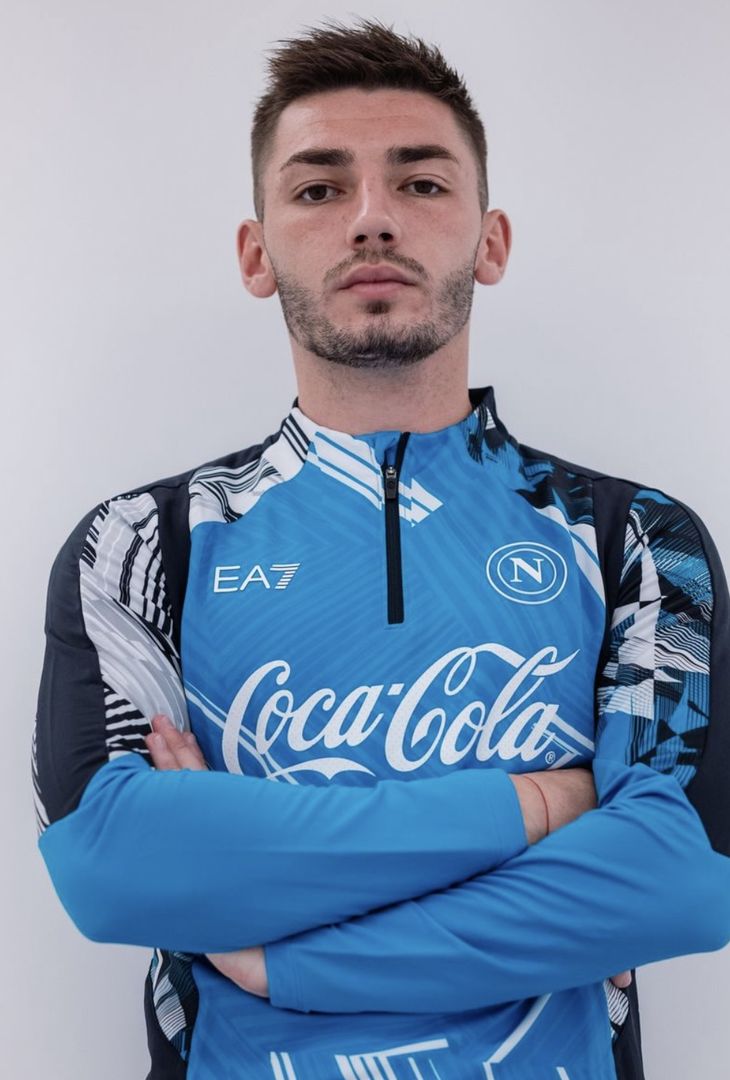 GALLERY Simeone e Gilmour testimonial d’eccezione: ecco il nuovo kit di allenamento - immagine 4