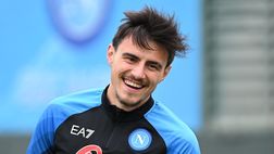 Napoli, Elmas è arrivato in città: visite mediche e poi la firma sul contratto