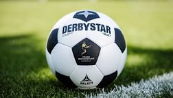Un omaggio a Beckenbauer: svelato il pallone per la nuova Supercoppa Tedesca