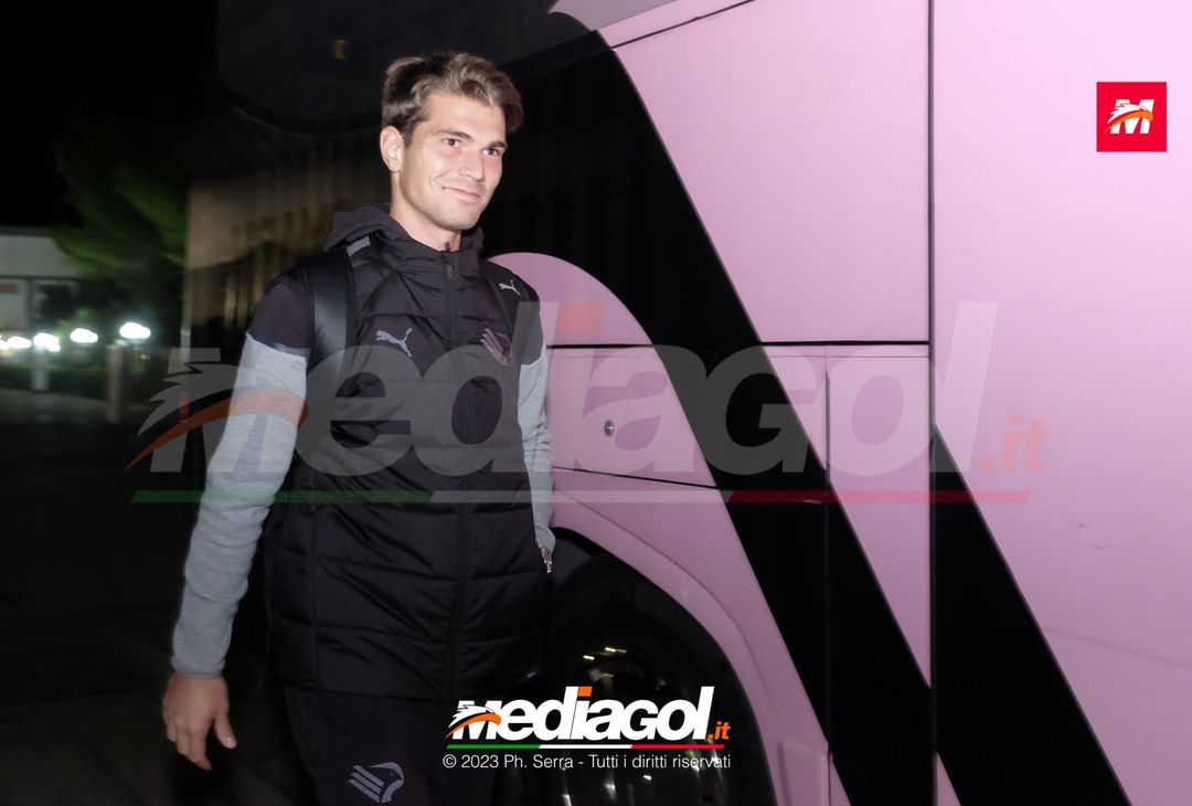 FOTO PALERMO: i rosanero si radunano al parcheggio dell’ippodromo (GALLERY) - immagine 17