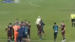 Video – Hearts-Almeria, che rissa: amichevole sospesa