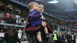 Tijji Reijnders con il figlio, solo dentro San Siro: la sua famiglia e il Milan
