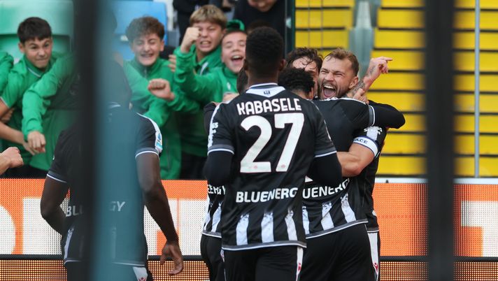 Getty Images L’Udinese batte il Lecce 3-2 e aggancia la Juve in classifica. Parma-Como senza reti - immagine 1