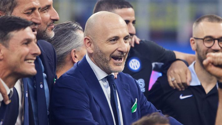 Inter, De Vrij via? “Ausilio tornerebbe sul nome che aveva scelto per sostituire Skriniar” - immagine 1
