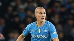 UFFICIALE – Ostigard torna al Genoa: depositato il contratto dell’ex Napoli