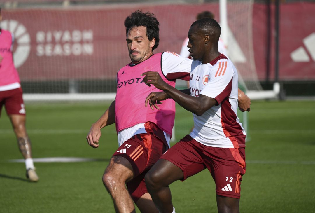 Roma, l’allenamento a due giorni dal Bologna – FOTO GALLERY - immagine 18