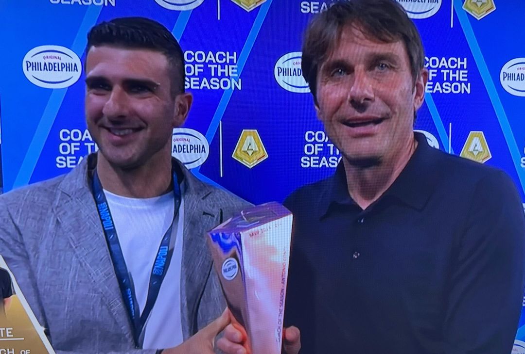 GALLERY Antonio Conte eletto miglior allenatore della stagione di Serie A - immagine 4