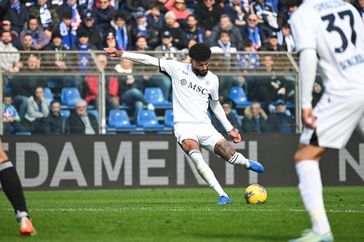 Napoli-Inter, probabili formazioni: Inzaghi ritrova Thuram, Conte rilancia Billing?- immagine 4