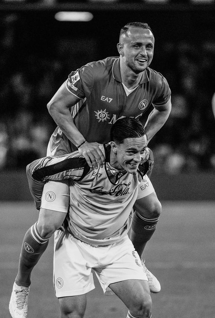 GALLERY Napoli coraggioso contro il Milan: i suggestivi scatti del match - immagine 19