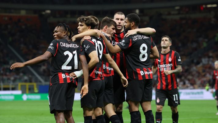 milan-rosa-squadra-stagione-eta-calciomercato-identita-gioco-costruzione