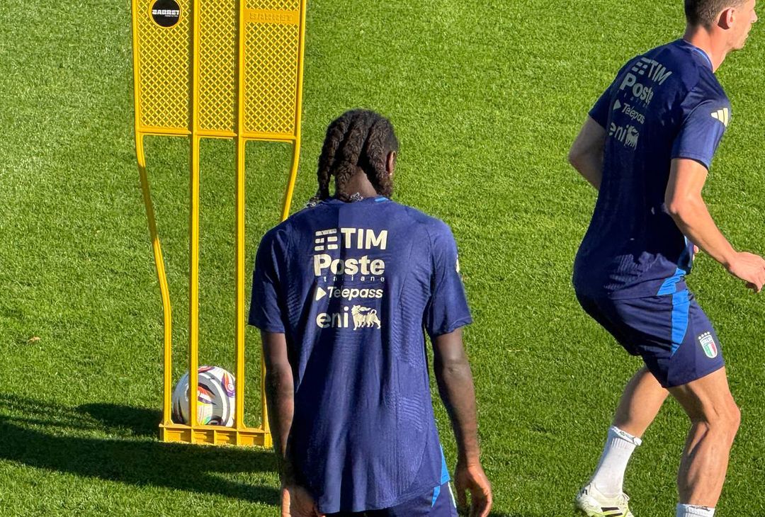 FOTO VN – Kean, Piccoli e Nicolussi a tinte azzurre: l’allenamento a Coverciano - immagine 5