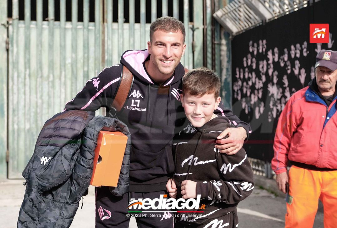 FOTO Südtirol-Palermo, la squadra in partenza dallo stadio “Renzo Barbera” (GALLERY) - immagine 39