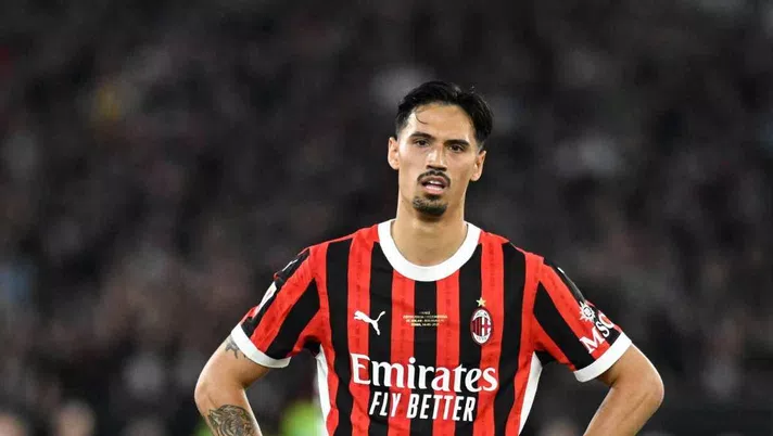 Calciomercato Milan, pronti sacrifici? Chi parte, chi è in bilico. Reijnders ...