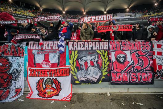 Tryfilli contro Thrilos: Panathinaikos-Olympiacos, il derby degli Eterni Nemici- immagine 4