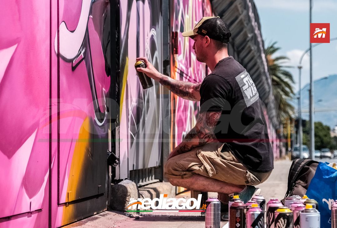 FOTO: I nuovi murales dello stadio ‘Renzo Barbera’ di Palermo (Gallery)- immagine 1