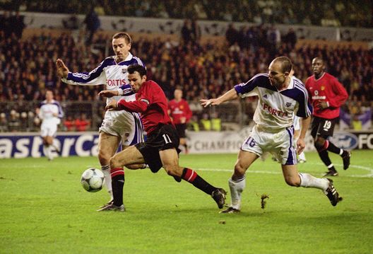 Brugse stadsderby, i doppi ex di Club e Cercle Bruges. Da Lorenzo Staelens a due difensori del 2002- immagine 3