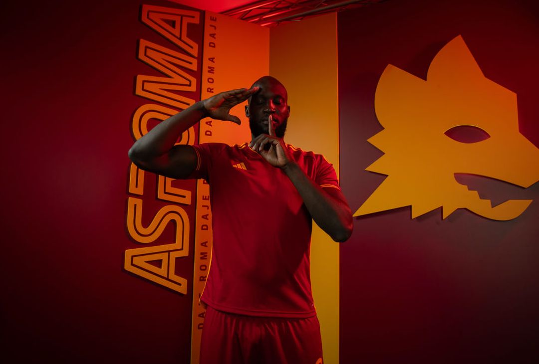 Roma, Lukaku è ufficiale: i primi suggestivi scatti in giallorosso – FOTO GALLERY - immagine 16