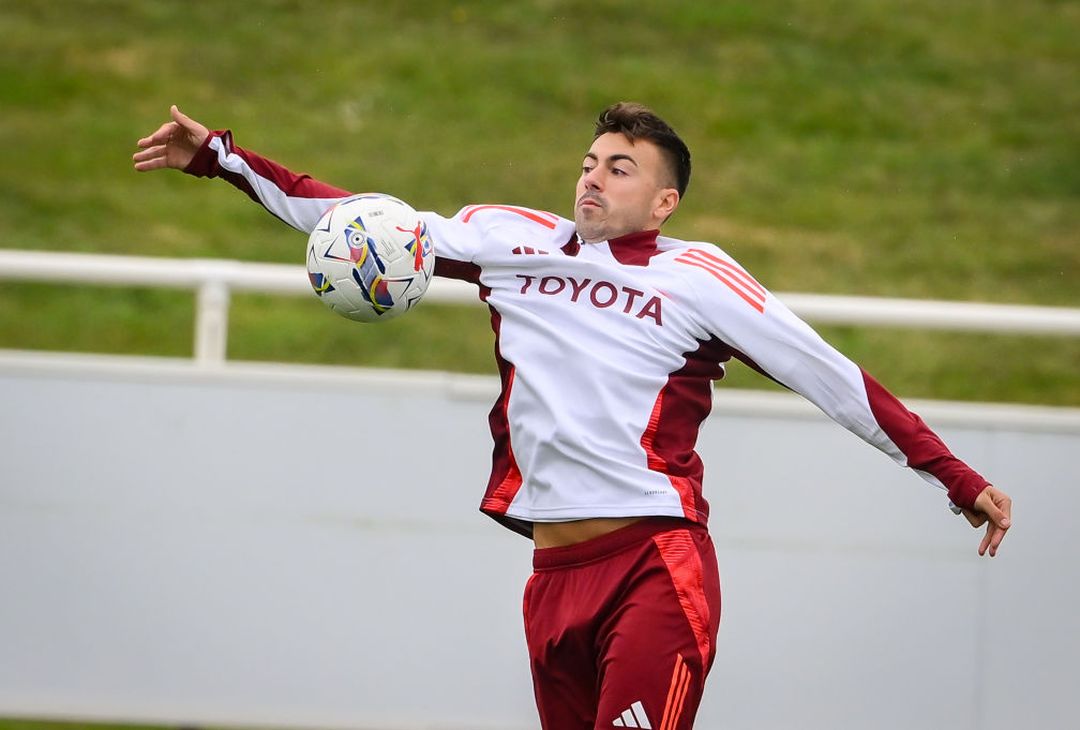 Ritiro Roma, Dovbyk scalda i motori: le indicazioni di De Rossi – FOTO GALLERY - immagine 41