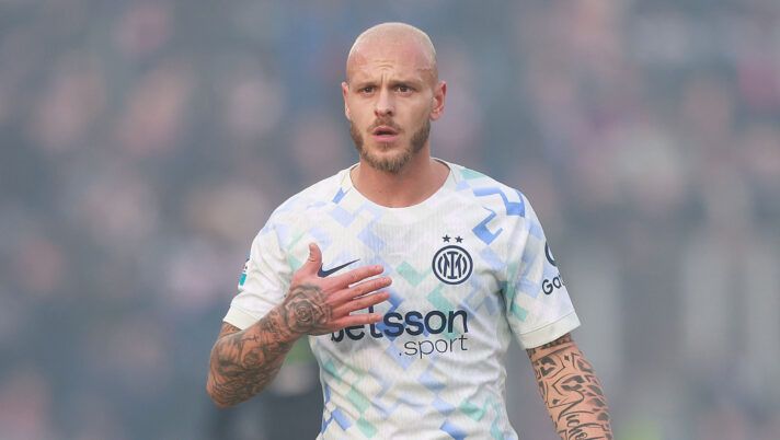 PISA, ITALY - NOVEMBER 30: Federico Dimarco of FC Internazionale action reacts during the Serie A match between Pisa SC and FC Internazionale at Arena Garibaldi on November 30, 2025 in Pisa, Italy. (Photo by Gabriele Maltinti/Getty Images) Genoa-Inter, formazioni ufficiali: la scelta su Thuram, Dimarco, Frendrup, Esposito, Bisseck e Sucic - immagine 1