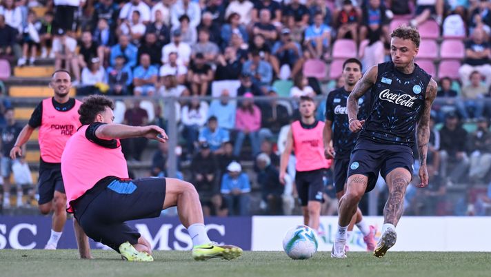 CASTEL DI SANGRO, ITALY - AUGUST 05: Noa Lang of Napoli during a Napoli training camp on August 05, 2025 in Castel di Sangro, Italy. (Photo by SSC NAPOLI/SSC NAPOLI via Getty Images) Castel di Sangro Day 13, lavoro di forza e partitella amichevole: il report del club - immagine 1